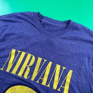 Nirvana Smiley Face Band T Shirt Blue Yellow Mens X-Large
